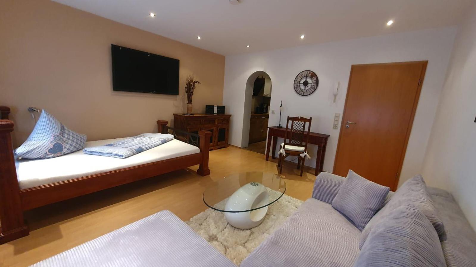 Pension Appartementhaus Central Nordhausen Ngoại thất bức ảnh